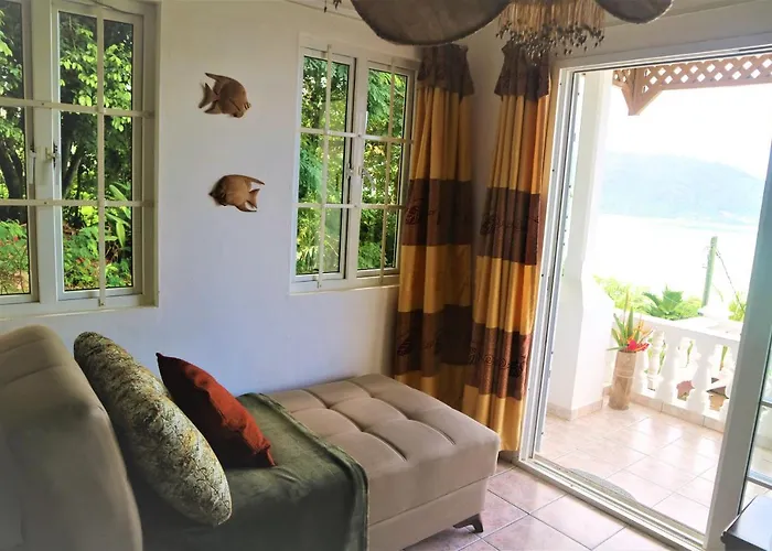 Apartment Seychelles Yellow Petals Anse Boileau
