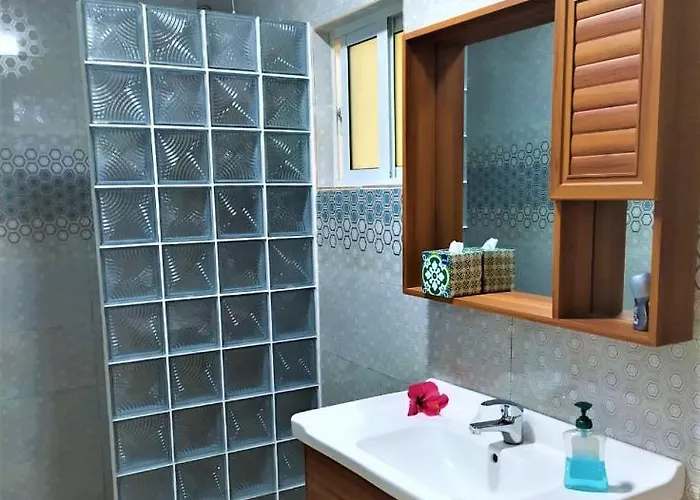 Seychelles Yellow Petals Apartment Anse Boileau