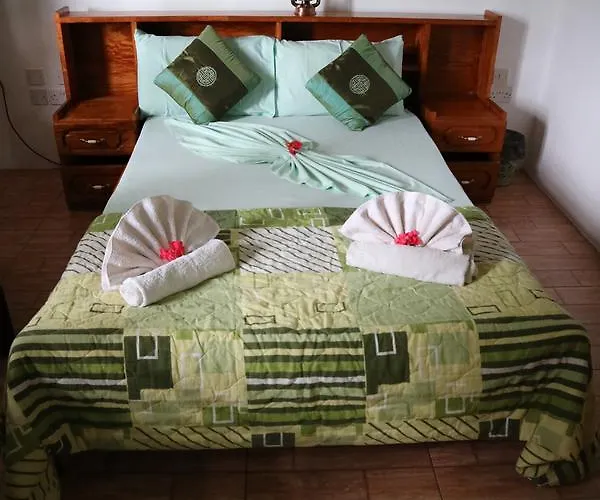 Apartment Seychelles Yellow Petals Anse Boileau